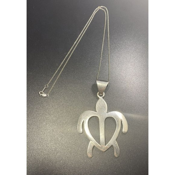 Sterling Silver Turtle Pendant Open Work Heart Love Chain Link Necklace - Picture 2 of 5